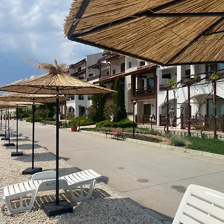 White Coast 8 Meters From The Sea Топола