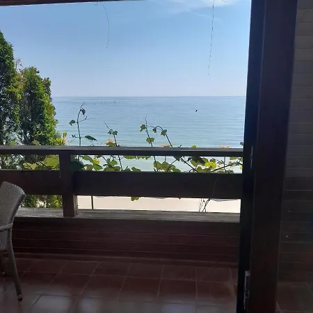 Апартамент White Coast 8 Meters From The Sea *